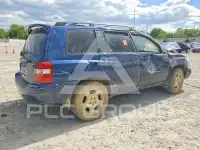 2005 Toyota Highlander photo