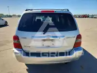 2005 Toyota Highlander photo