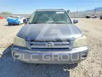 2005 Toyota Highlander photo