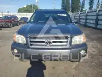 2005 Toyota Highlander photo