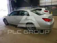 2005 Toyota AVALON фото