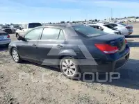 2005 Toyota AVALON фото