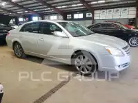 2005 Toyota AVALON фото