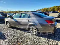 2005 Toyota AVALON фото