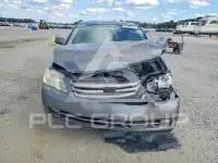 2005 Toyota AVALON фото