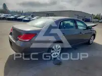 2005 Toyota AVALON фото