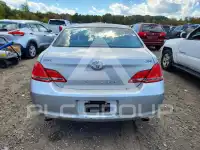 2005 Toyota AVALON фото