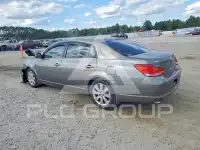 2005 Toyota AVALON фото