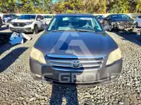 2005 Toyota AVALON фото