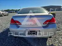 2005 Toyota AVALON photo