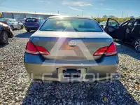 2005 Toyota AVALON фото