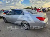2005 Toyota AVALON фото