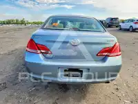 2005 Toyota AVALON фото