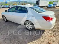 2005 Toyota AVALON фото