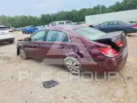 2005 Toyota AVALON фото