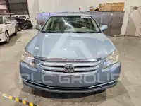 2005 Toyota AVALON фото