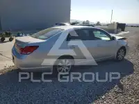 2005 Toyota AVALON фото