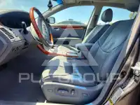 2005 Toyota AVALON фото