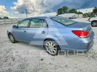 2005 Toyota AVALON фото