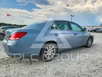 2005 Toyota AVALON фото