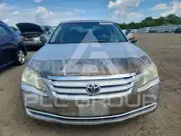 2005 Toyota AVALON фото