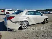2005 Toyota AVALON фото