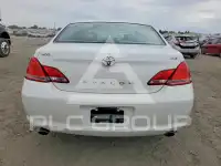 2005 Toyota AVALON фото