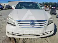 2005 Toyota AVALON фото