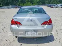 2005 Toyota AVALON фото