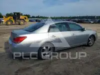 2005 Toyota AVALON фото