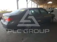 2005 Toyota AVALON photo