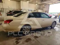 2005 Toyota AVALON photo