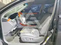 2005 Toyota AVALON photo