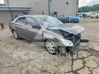 2005 Toyota AVALON фото