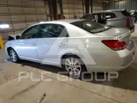 2005 Toyota AVALON фото