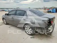 2005 Toyota AVALON photo