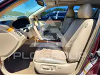 2005 Toyota AVALON photo