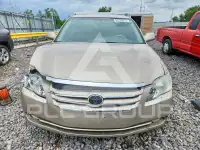 2005 Toyota AVALON фото