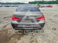 2005 Toyota AVALON фото