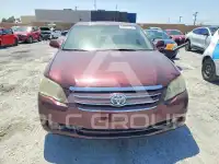2005 Toyota AVALON photo
