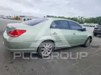 2005 Toyota AVALON фото