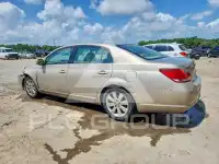 2005 Toyota AVALON фото