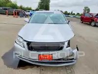 2005 Toyota AVALON фото