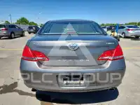 2005 Toyota AVALON фото