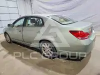 2005 Toyota AVALON photo
