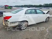 2005 Toyota AVALON фото