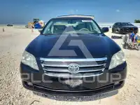 2005 Toyota AVALON photo