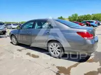 2005 Toyota AVALON фото