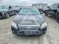 2005 Toyota AVALON фото