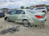 2005 Toyota AVALON фото